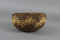 Hupa%20artist%2C%20%3Cb%3E%3Ci%3E%20Mush%20Bowl%3C%2Fi%3E%3C%2Fb%3E%2C%20ca.%201920%2C%20conifer%20root%20and%20beargrass%2C%20Gift%20of%20Mrs.%20Ferdinand%20C.%20Smith%20and%20Mr.%20L.%20Hawley%20Hoffman%2C%20no%20known%20copyright%20restrictions%2C%2043.1.28